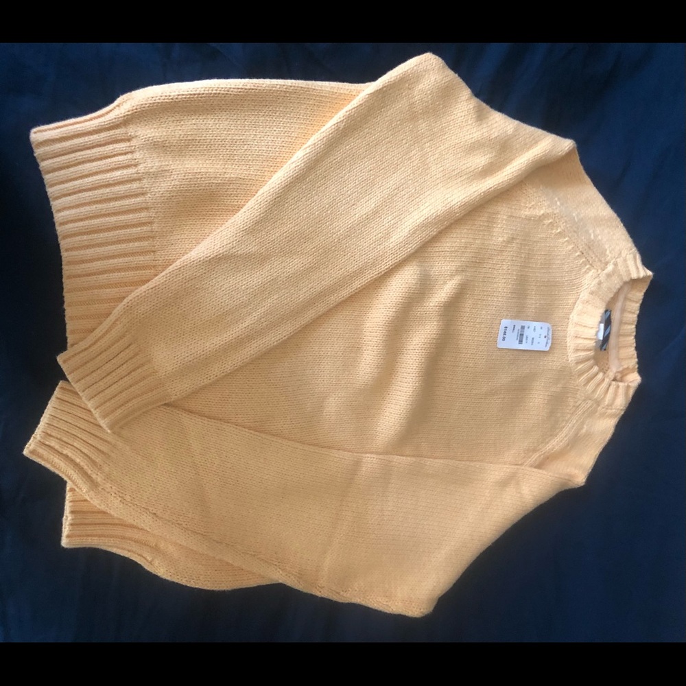 Brand New w/ Tags. Brooks Brother’s 100% cotton summer sweater. Size Small.